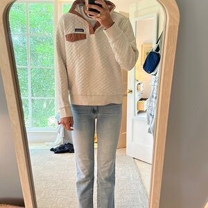 Patagonia pull over, size S